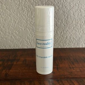 New Face Reality sealed 5% l-mandelic serum